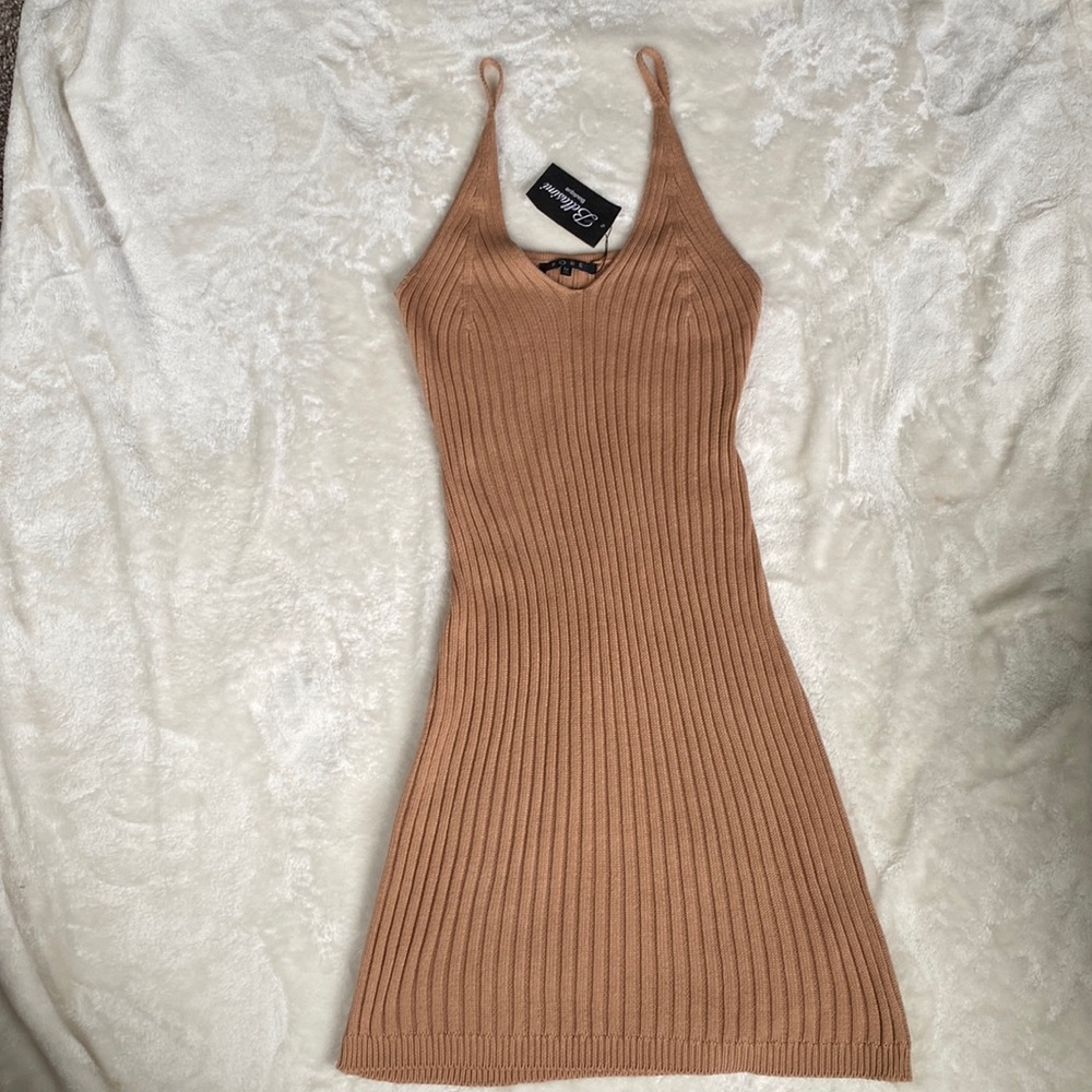 New with tags! Fore blush sleeveless sweater dress size medium.